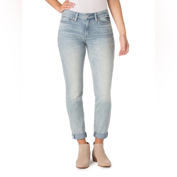 Signature by Levi Strauss & Co. Women's Mid Rise Slim Cuffed Jeans Size 4 / 27 - Picture 1 of 15